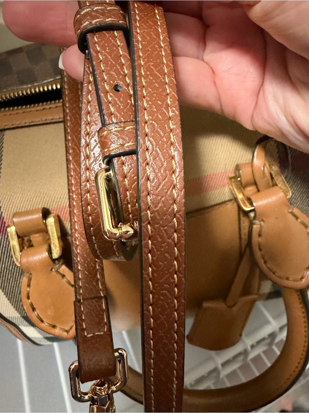Burberry Alchester Tan Leather & Classic Check bowling bag - Picture 12 of 12